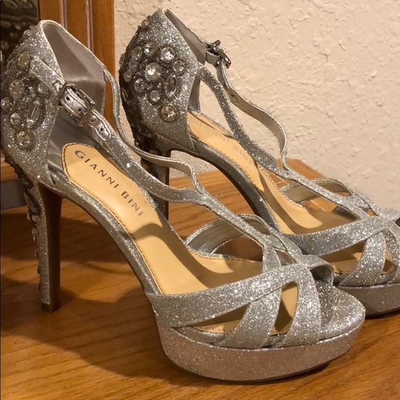 Evening Shoes - Picture 2 of 9